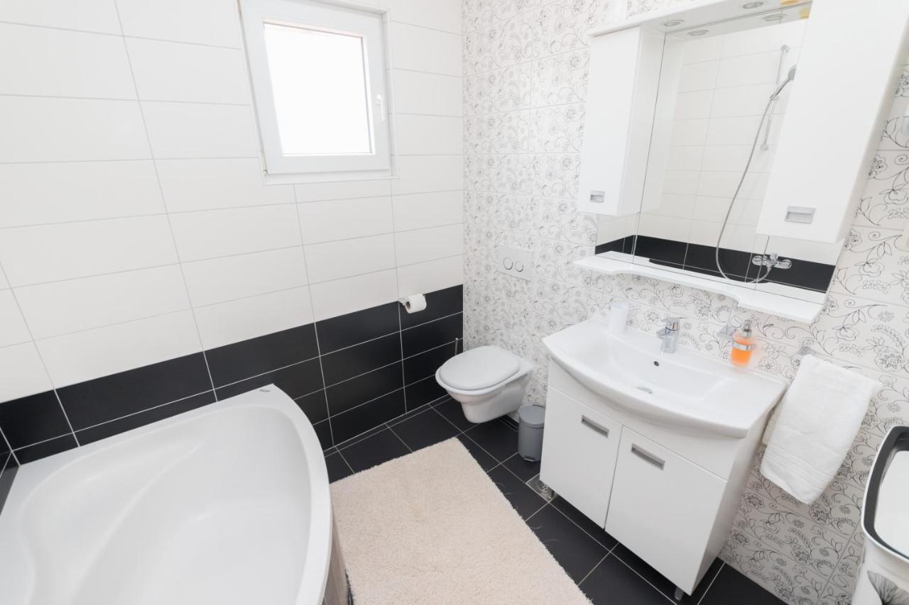 Turta Apartment Zadar Exterior photo